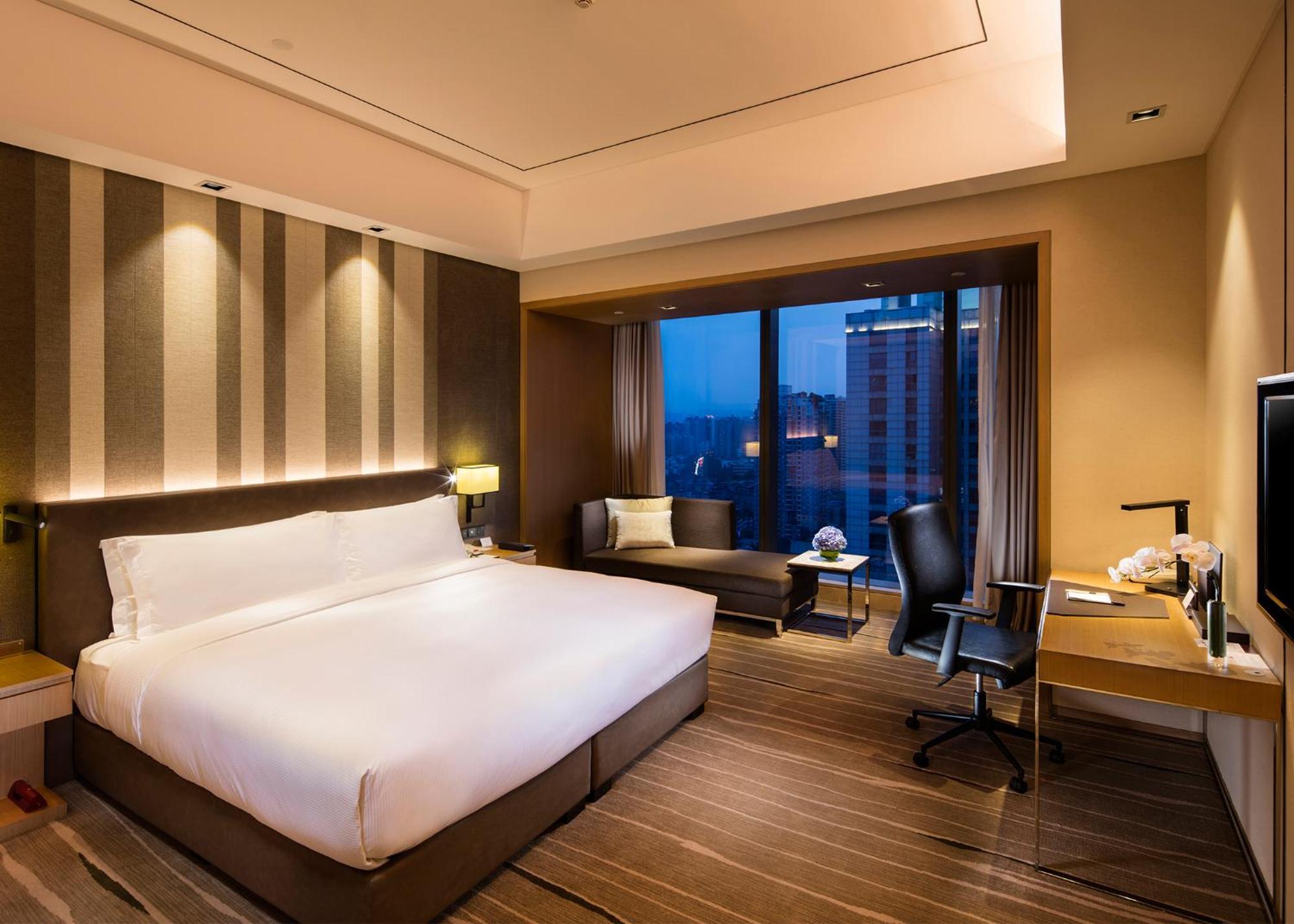 מלון Doubletree By Hilton Chongqing - Nan'An מראה חיצוני תמונה